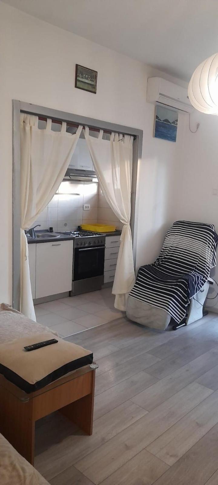West Gate Apartman